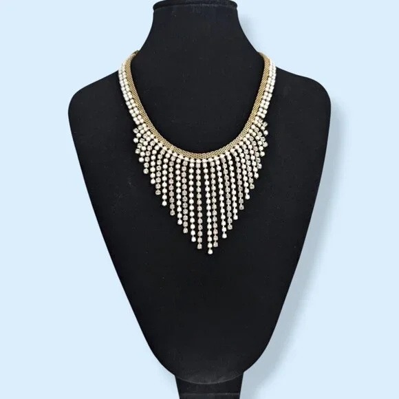 Vintage 3pc Rhinestone & White Plastic Parure - Picture 3 of 14